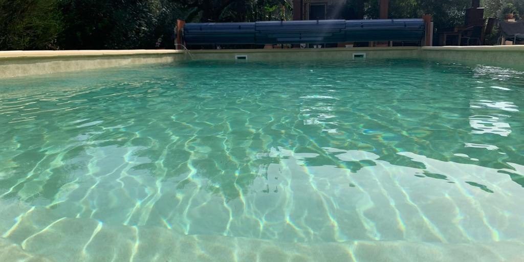 cubiertas-para-piscinas-en-granada