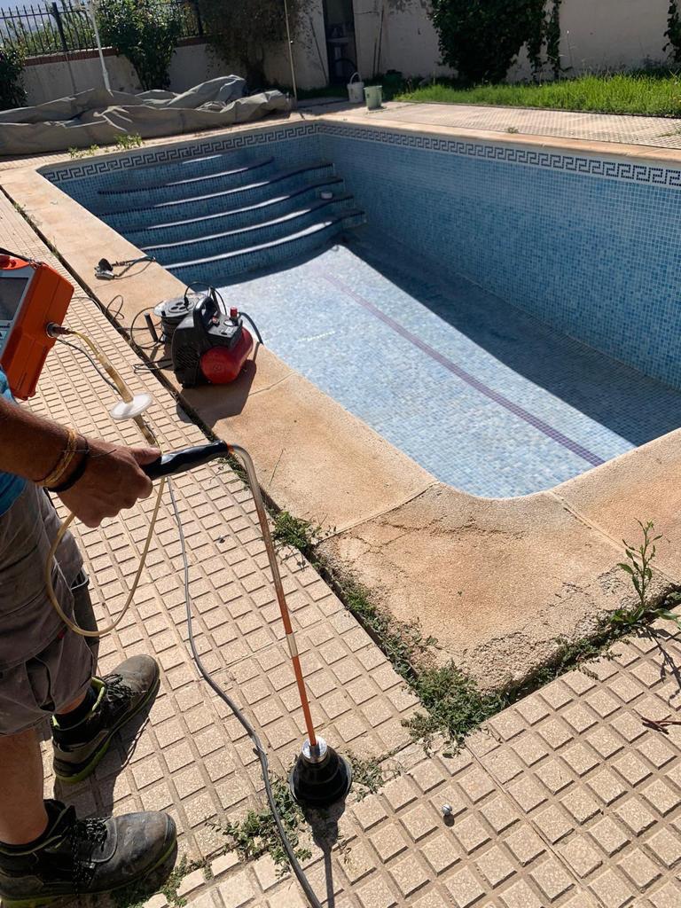 detectar-fugas-de-agua-en-piscina