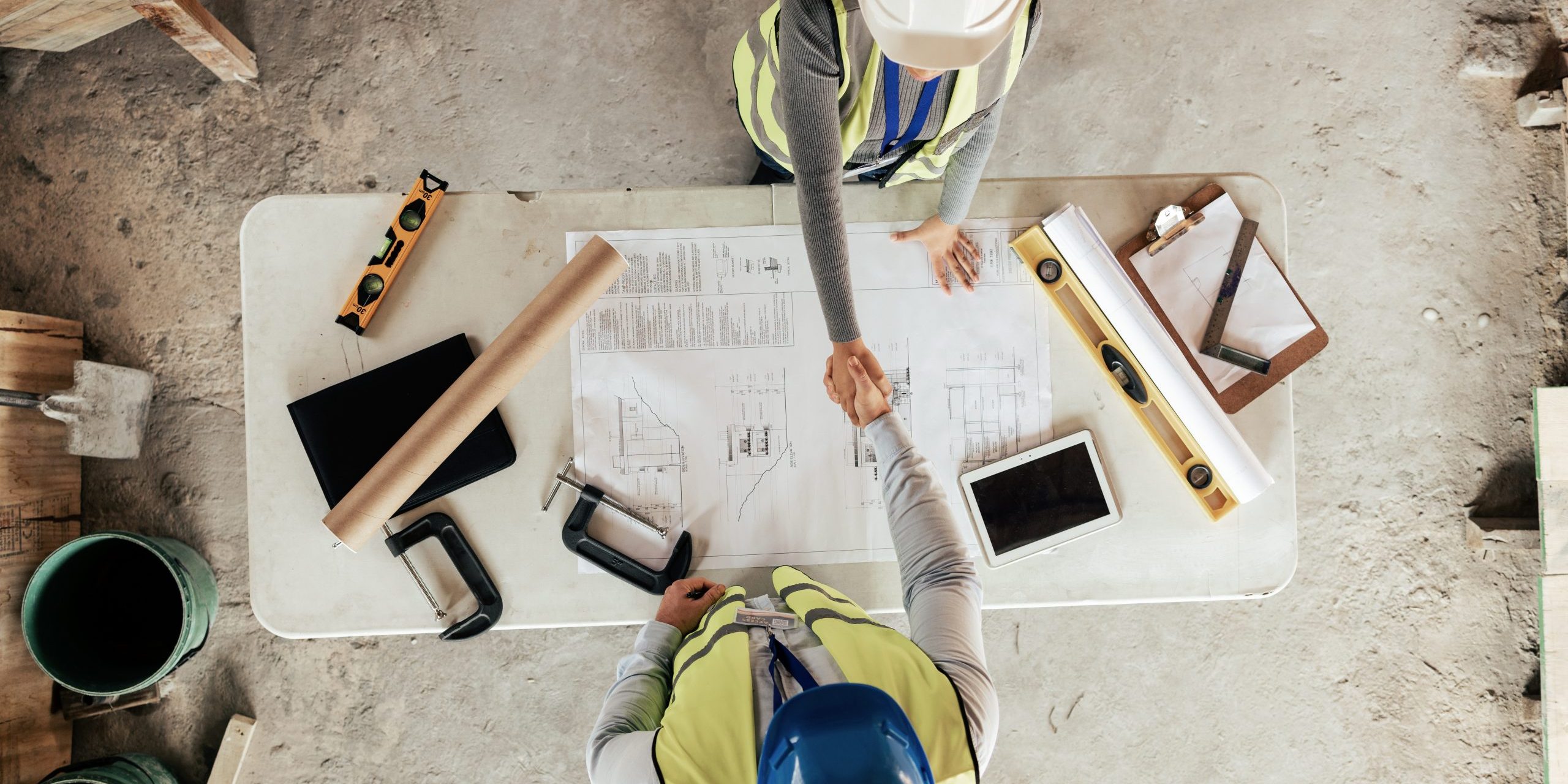 Empresa Instaladora Especialistas en instalaciones eléctricas, de gas, energía solar, climatización y piscinas. Soluciones integrales, legales y con garantía. ¡Presupuesto sin compromiso!