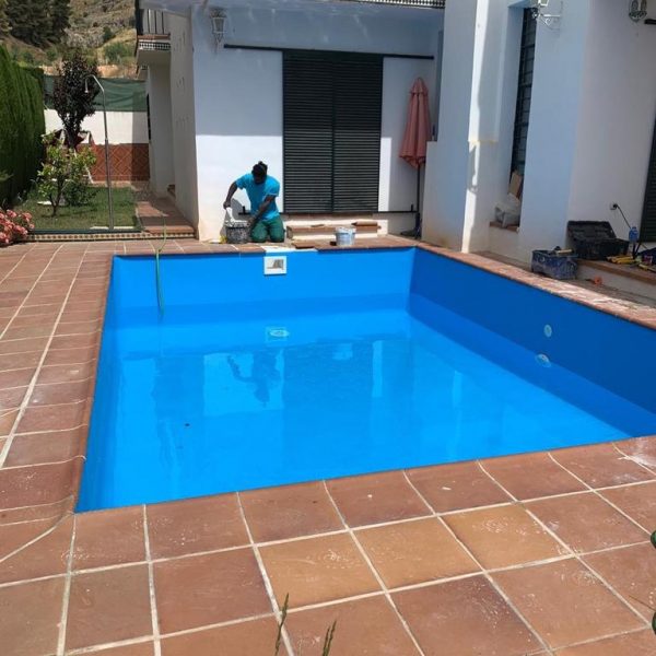 mantenimiento-de-piscina-en-granada